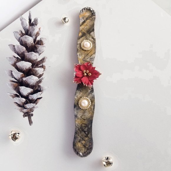 Magnet Red poinsettia Handmade painted - Picture 5 of 10